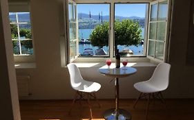 Gemuetliche Ferienwohnung Zuerichsee, Seeblick, Am Hafen Staefa